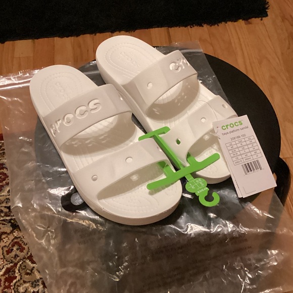 CROCS Shoes - CROCS Baya Platform Sandal - Size 8